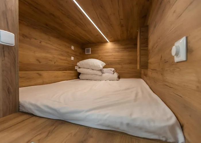 Expo Capsule Hostel Praha